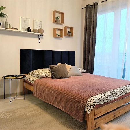 2-Room Apartment Nowy Dwór Mazowiecki 外观 照片