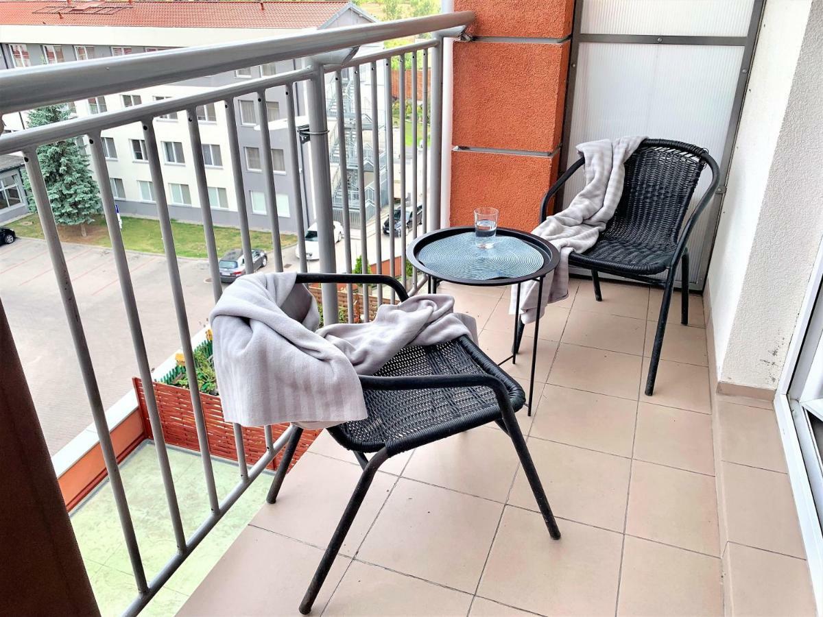 2-Room Apartment Nowy Dwór Mazowiecki 外观 照片