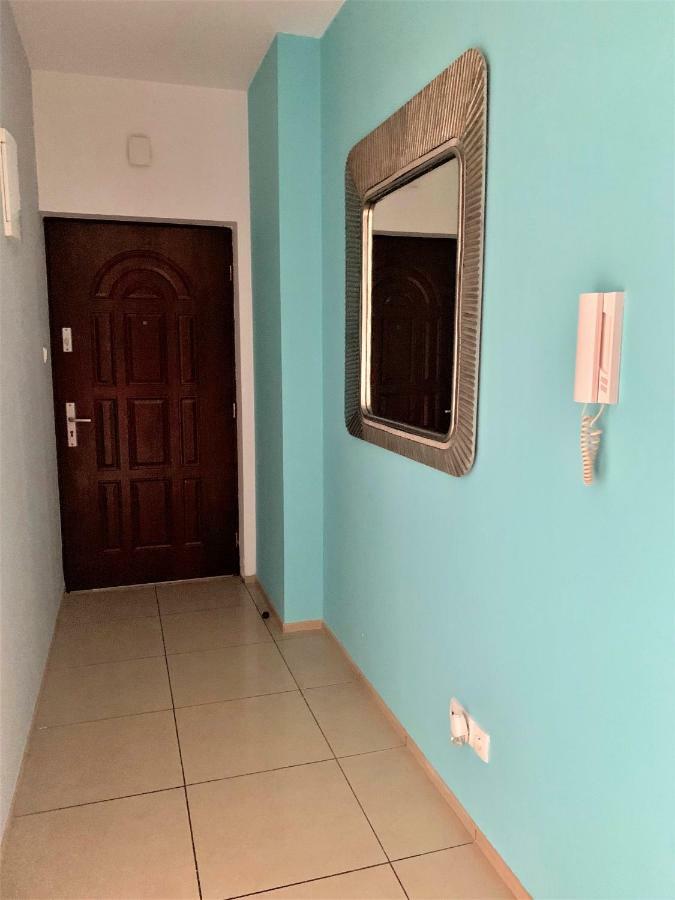 2-Room Apartment Nowy Dwór Mazowiecki 外观 照片